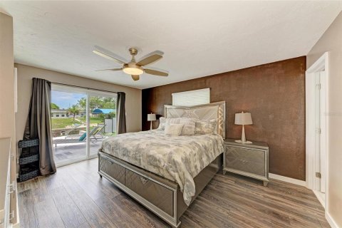 Villa ou maison à vendre à Bradenton, Floride: 5 chambres, 232.26 m2 № 2391082 - photo 24