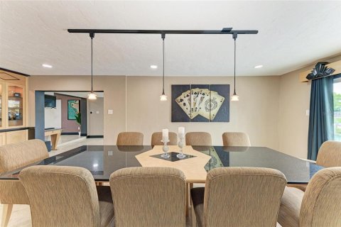 Villa ou maison à vendre à Bradenton, Floride: 5 chambres, 232.26 m2 № 2391082 - photo 21