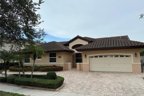 Casa en venta en Miami Lakes, Florida, 4 dormitorios, 224.64 m2 № 1806031 - foto 3