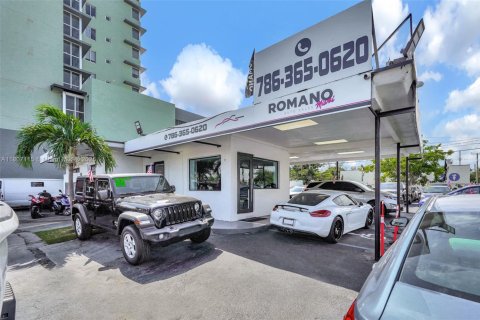 Propiedad comercial en venta en Miami, Florida № 1864686 - foto 4