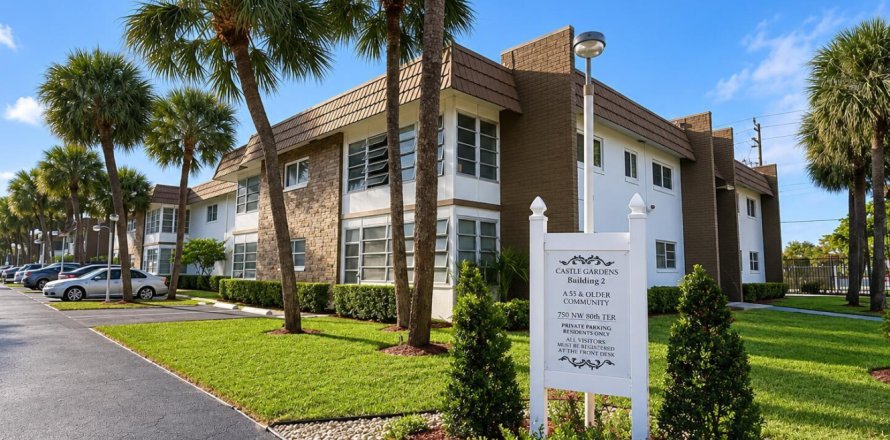 Condo in Lauderhill, Florida, 2 bedrooms  № 2387168