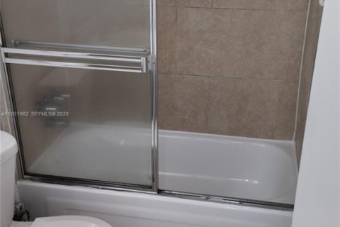 Apartment in Cutler Bay, Florida 1 bedroom, 20773.04 sq.m. № 1990468 - photo 12