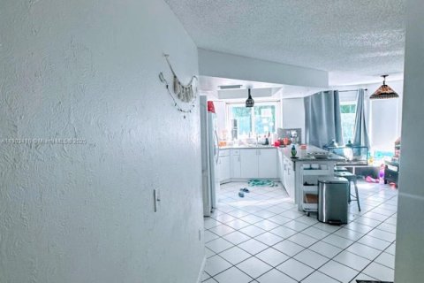 Купить виллу или дом в Майами, Флорида 3 спальни, 132.48м2, № 1955295 - фото 17