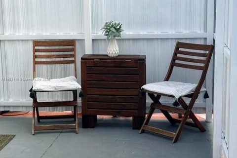 Купить виллу или дом в Майами, Флорида 3 спальни, 132.48м2, № 1955295 - фото 25