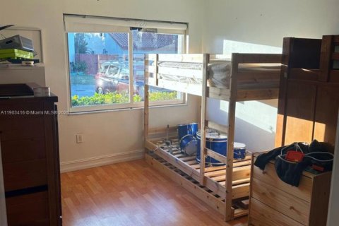 Купить виллу или дом в Майами, Флорида 3 спальни, 132.48м2, № 1955295 - фото 18