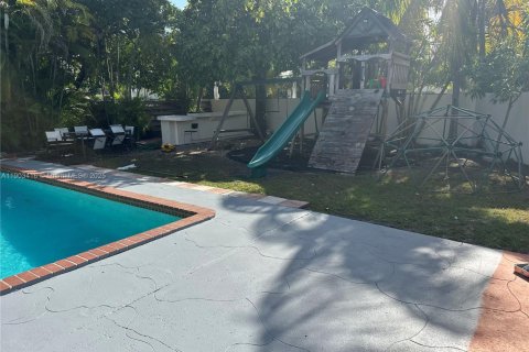 Купить виллу или дом в Майами, Флорида 3 спальни, 132.48м2, № 1955295 - фото 5