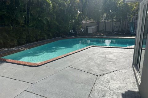 Купить виллу или дом в Майами, Флорида 3 спальни, 132.48м2, № 1955295 - фото 8