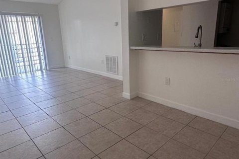 Apartamento en alquiler en Orlando, Florida, 2 dormitorios, 86.77 m2 № 1872824 - foto 4