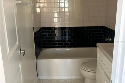 Apartamento en alquiler en Orlando, Florida, 2 dormitorios, 86.77 m2 № 1872824 - foto 8
