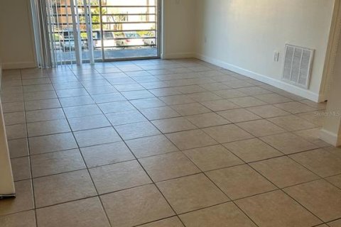 Apartamento en alquiler en Orlando, Florida, 2 dormitorios, 86.77 m2 № 1872824 - foto 2