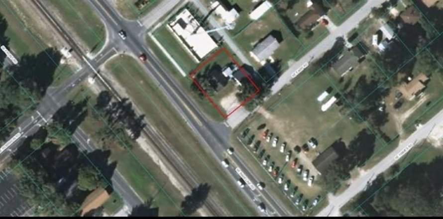 Duplex in Belleview, Florida 4 bedrooms, 128.95 sq.m. № 1810071