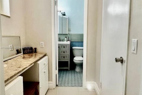 Купить виллу или дом в Майами, Флорида 4 спальни, 227.8м2, № 2048676 - фото 9