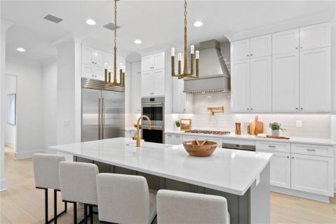 Casa en venta en Tampa, Florida, 5 dormitorios, 402.73 m2 № 1833140 - foto 13