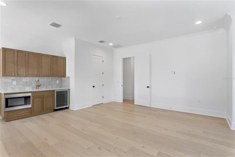 Casa en venta en Tampa, Florida, 5 dormitorios, 402.73 m2 № 1833140 - foto 20
