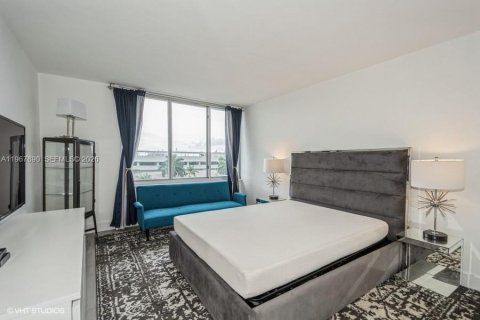 Condominio en alquiler en Miami Beach, Florida, 1 dormitorio, 77.76 m2 № 2029416 - foto 5