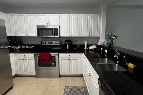 Condominio en alquiler en Doral, Florida, 3 dormitorios, 112.13 m2 № 1954890 - foto 14