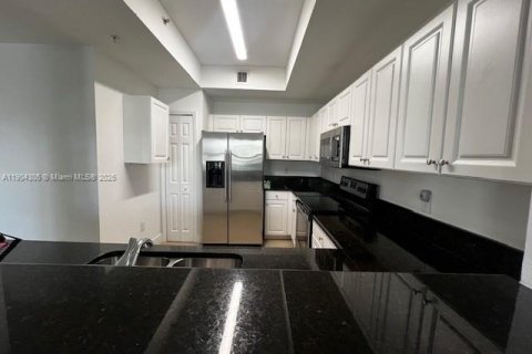 Condominio en alquiler en Doral, Florida, 3 dormitorios, 112.13 m2 № 1954890 - foto 10