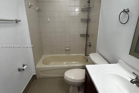 Condominio en alquiler en Doral, Florida, 3 dormitorios, 112.13 m2 № 1954890 - foto 21