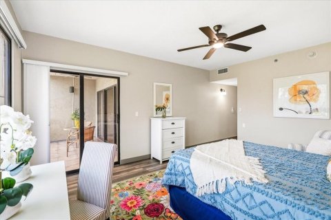 Apartment in Sarasota, Florida 2 bedrooms, 134.24 sq.m. № 2156409 - photo 18