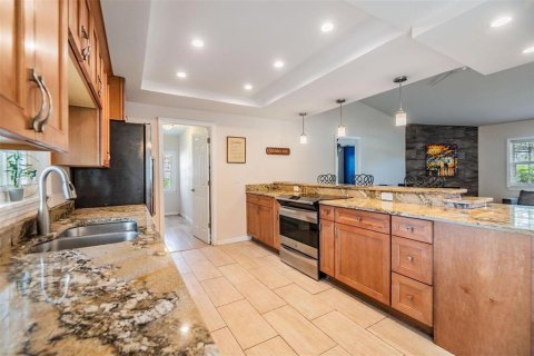 Casa en venta en Largo, Florida, 4 dormitorios, 182.27 m2 № 1550519 - foto 10