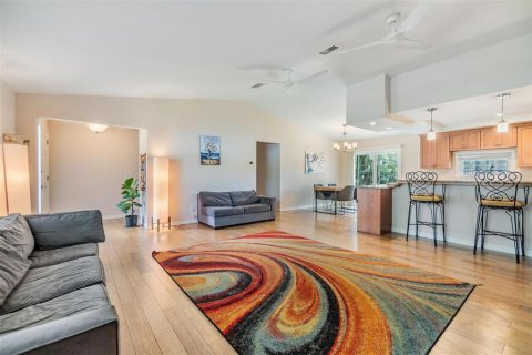 Casa en venta en Largo, Florida, 4 dormitorios, 182.27 m2 № 1550519 - foto 6