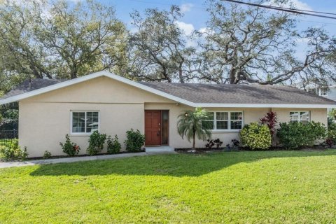 Casa en venta en Largo, Florida, 4 dormitorios, 182.27 m2 № 1550519 - foto 1