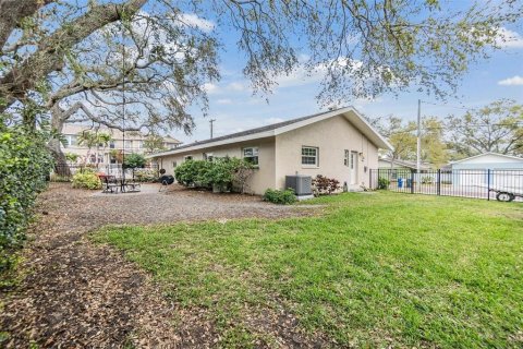 Casa en venta en Largo, Florida, 4 dormitorios, 182.27 m2 № 1550519 - foto 30