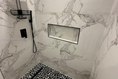 Снять в аренду коммерческую недвижимость в Плантация, Флорида 37.16м2, № 2079450 - фото 9