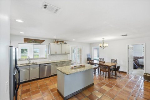 Villa ou maison à vendre à Port St. Lucie, Floride: 5 chambres, 161.09 m2 № 2083086 - photo 5