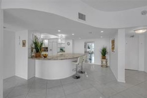 Condominio en alquiler en Fort Lauderdale, Florida, 2 dormitorios, 125.98 m2 № 2085398 - foto 7