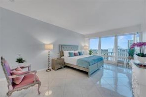 Condominio en alquiler en Fort Lauderdale, Florida, 2 dormitorios, 125.98 m2 № 2085398 - foto 27