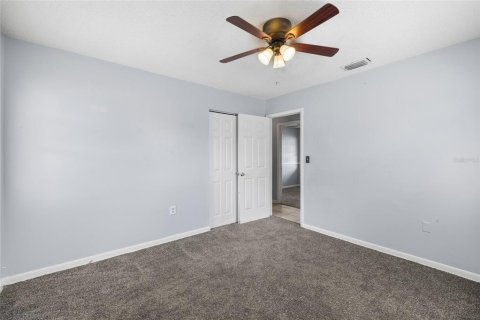 Villa ou maison à vendre à Tampa, Floride: 3 chambres, 101.64 m2 № 2408192 - photo 19
