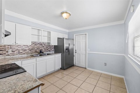 Villa ou maison à vendre à Tampa, Floride: 3 chambres, 101.64 m2 № 2408192 - photo 13