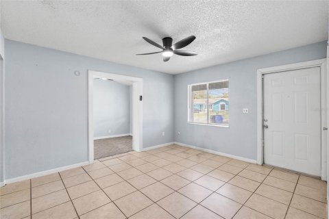 Villa ou maison à vendre à Tampa, Floride: 3 chambres, 101.64 m2 № 2408192 - photo 6