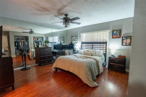 House in Winter Haven, Florida 2 bedrooms, 118.73 sq.m. № 2214344 - photo 24