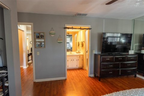 House in Winter Haven, Florida 2 bedrooms, 118.73 sq.m. № 2214344 - photo 26