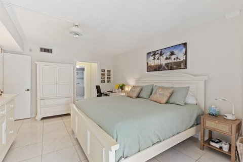Купить кондоминиум в Бойнтон-Бич, Флорида 5 комнат, 111.95м2, № 2084079 - фото 18