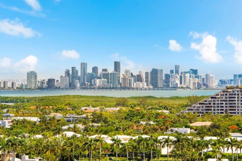 Condo in Key Biscayne, Florida, 2 bedrooms  № 2042106 - photo 2