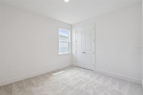 House in Apopka, Florida 4 bedrooms, 170.85 sq.m. № 2314600 - photo 19