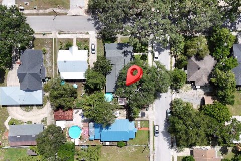 Duplex in Leesburg, Florida 4 bedrooms, 203.08 sq.m. № 2364120 - photo 30