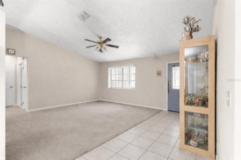 House in Ocala, Florida 3 bedrooms, 225.47 sq.m. № 2110875 - photo 6