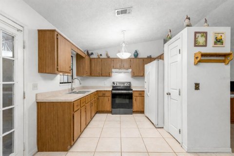 House in Ocala, Florida 3 bedrooms, 225.47 sq.m. № 2110875 - photo 8