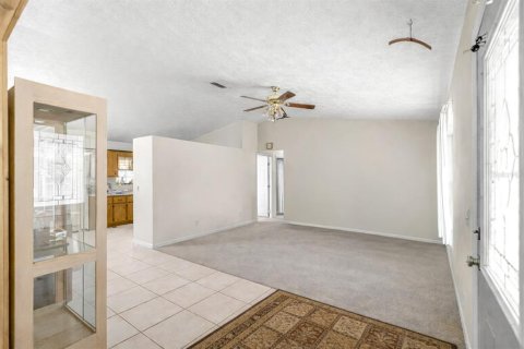 House in Ocala, Florida 3 bedrooms, 225.47 sq.m. № 2110875 - photo 5