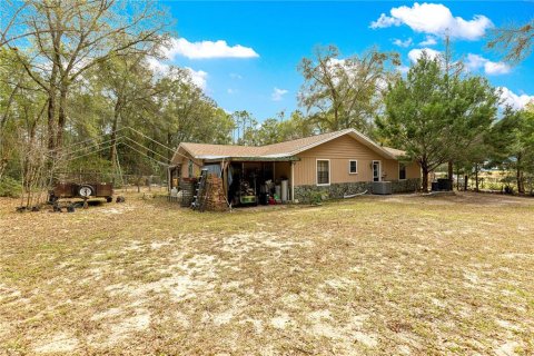 House in Ocala, Florida 3 bedrooms, 225.47 sq.m. № 2110875 - photo 25
