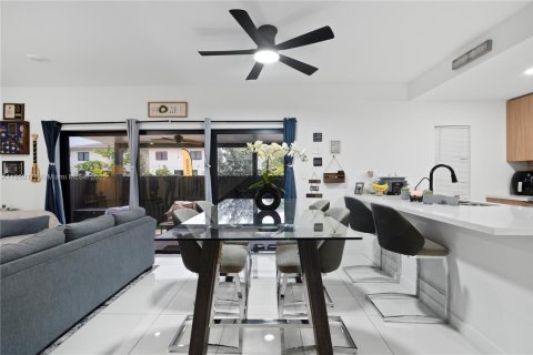 Casa en alquiler en Florida City, Florida, 5 dormitorios, 176.7 m2 № 1855133 - foto 8
