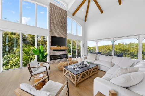 Villa ou maison à louer à Tavernier, Floride: 6 chambres, 381.64 m2 № 2046408 - photo 3