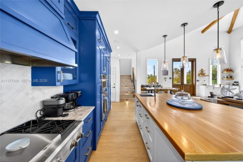 Villa ou maison à louer à Tavernier, Floride: 6 chambres, 381.64 m2 № 2046408 - photo 21