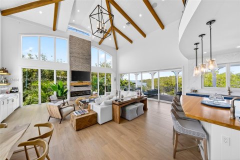 Villa ou maison à louer à Tavernier, Floride: 6 chambres, 381.64 m2 № 2046408 - photo 7