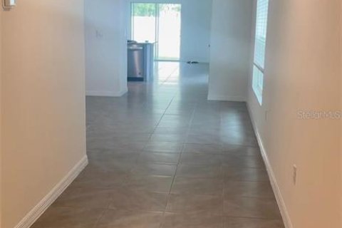 Casa en alquiler en Wimauma, Florida, 3 dormitorios, 145.48 m2 № 1883016 - foto 2