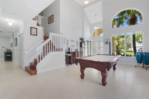 Casa en venta en Pembroke Pines, Florida, 4 dormitorios, 267.56 m2 № 1790192 - foto 3